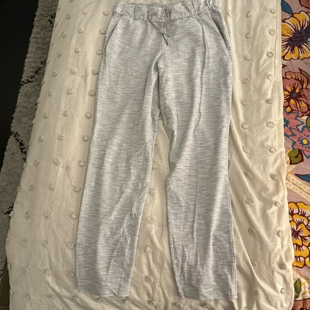 Lululemon white and grey pants